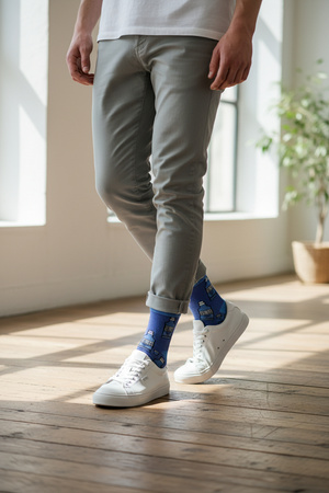 SKARPETY Z MOTYWEM BUTELKI WÓDKI I KIELISZKÓW